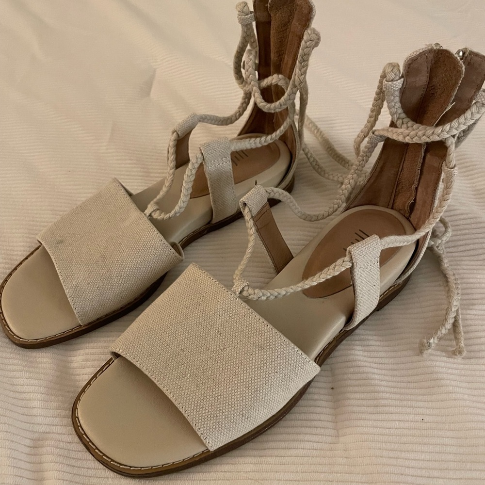 J. Jill Cream Tan Sandals